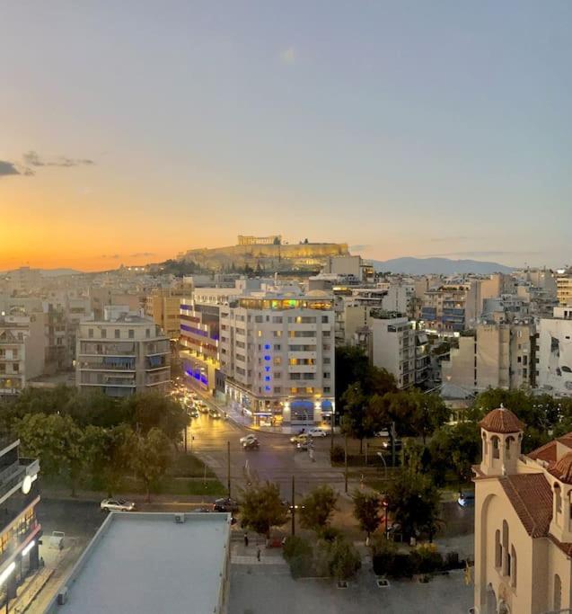 Luxury With Unique View Of The Acropolis Apartment